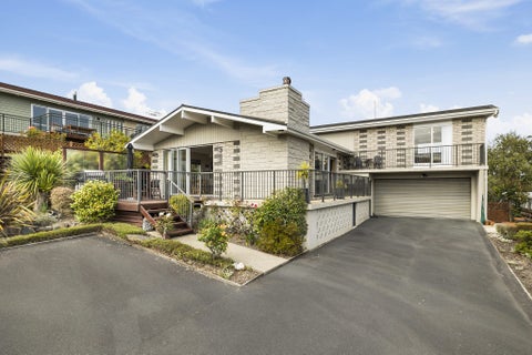 9 Gebbie Street, Kinmont Park, Mosgiel