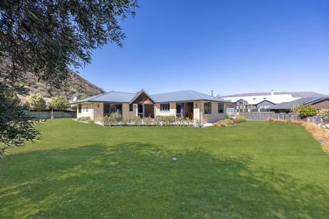 22 Allenby Place, Wanaka