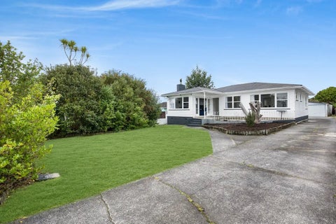 5 Rewarewa Road, Te Atatu Peninsula, Auckland
