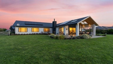 8 Lochend Close, Waihopai, Invercargill