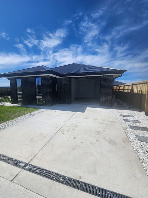10 Ellmers Street, Woodend, Woodend