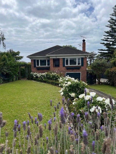 68 Beach Road, Mellons Bay, Auckland