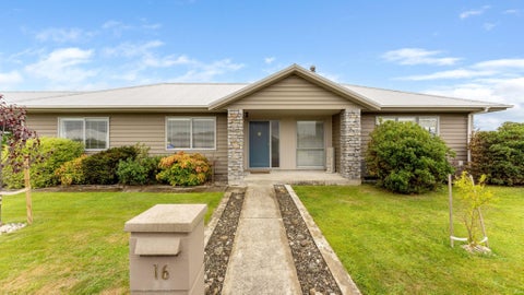 16 Barry Curtis Place, Levin, Levin