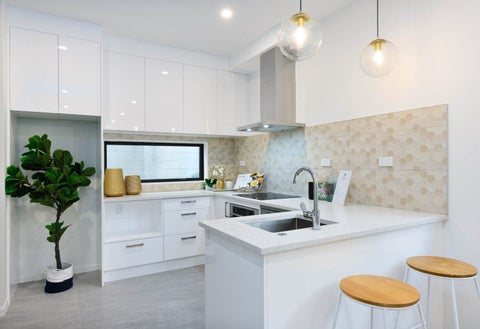 15D Tabitha Crescent, Henderson, Auckland