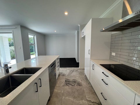 10 Ratahi Way, Omokoroa, Omokoroa