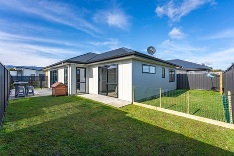 24 Enereta Road, Otaki