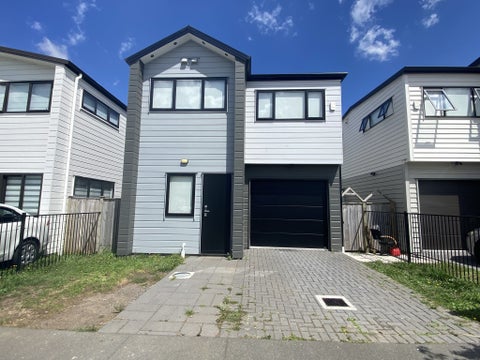 13 Arahopu Place, Papakura, Papakura