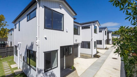 5A Pendlebury Street, Green Bay, Auckland