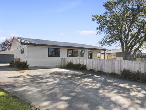 11 Katterns Street, Katikati, Katikati