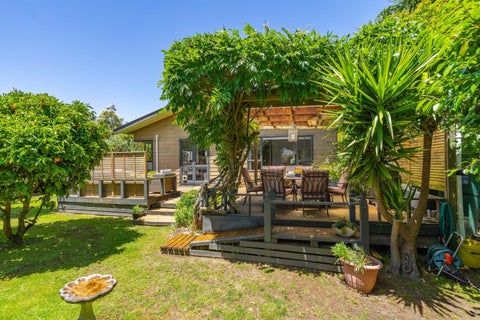 37 Regent Street, Martinborough