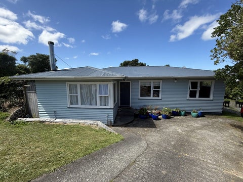 16 Archbold Street, Newlands, Wellington