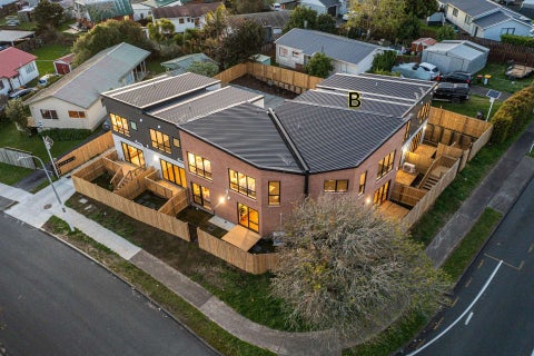 1B Bellville Drive, Clendon Park, Auckland