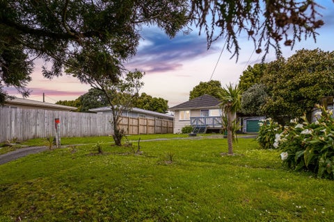 15 Paton Avenue, Te Atatu South, Auckland