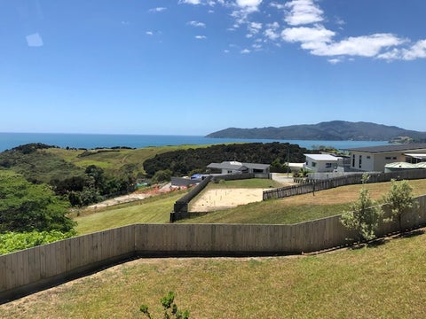 21 Nancy Wake Place, Cable Bay, Cable Bay