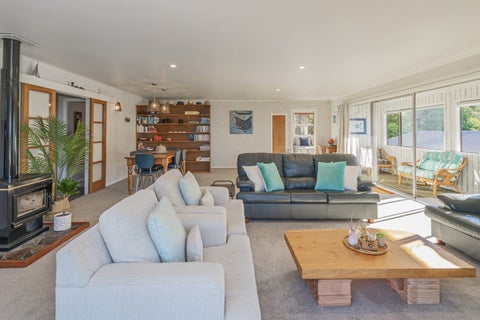 3B Panorama Avenue, Ferry Landing, Whitianga