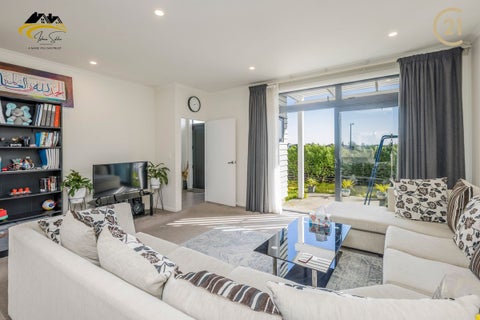6 Fermi Lane, Papakura, Papakura