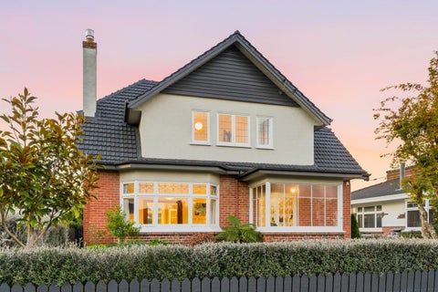 17 Wycolla Avenue, Saint Clair, Dunedin