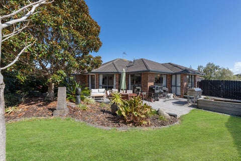 21 Blakewell Place, Beachlands, Auckland