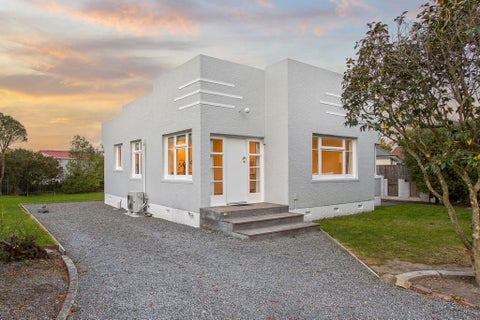 10 McFaddens Road, St Albans, Christchurch