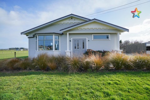 8 Peace Street, Tuatapere, Tuatapere