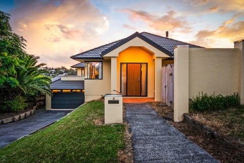4 Tellin Close, Massey, Auckland