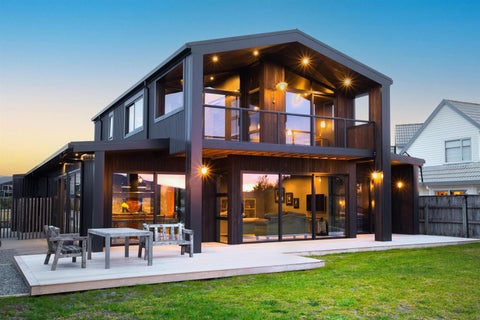 123 Manly Street, Paraparaumu Beach, Paraparaumu