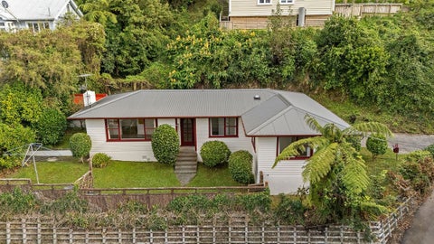 23 Governor Road, Northland, Wellington