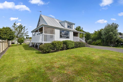 17 Hodgkins Street, Pukehangi, Rotorua