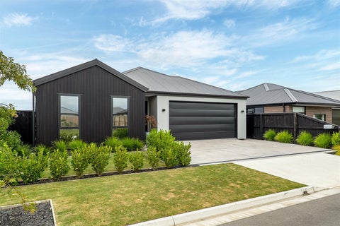 16 Rudd Street, Woodend, Woodend