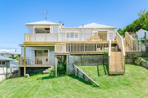 12 Gray Avenue, Paraparaumu Beach, Paraparaumu