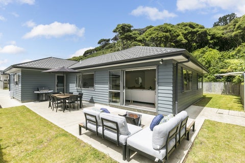 29 Moonsail Drive, Whitby, Porirua