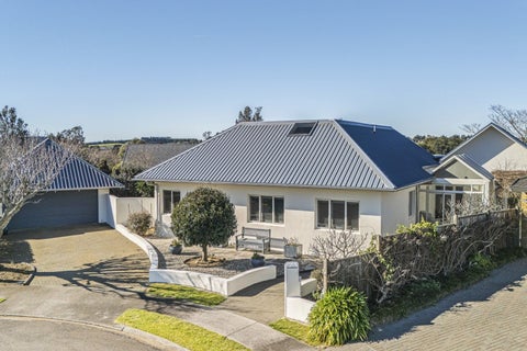 3 Waiwera Place, Merrilands, New Plymouth