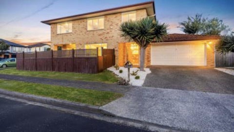 12 Janway Avenue, Flat Bush, Auckland