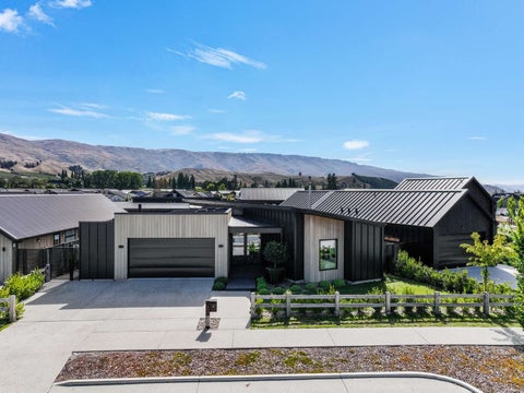 11 Blondie Drive, Cromwell, Cromwell