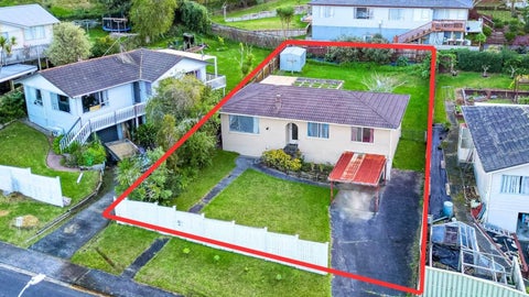 16 Wanita Place, Totara Vale, Auckland