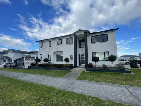 14 Horsefields Drive, Flat Bush, Auckland