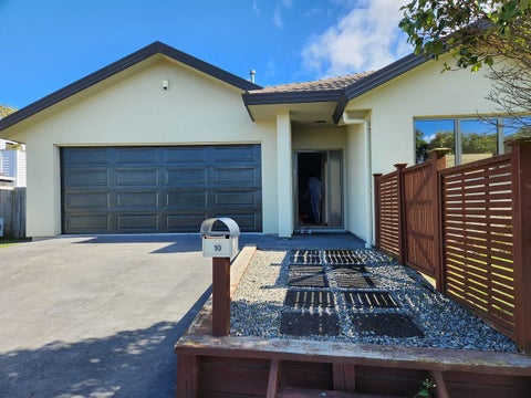 10 Sandybrow, Churton Park, Wellington