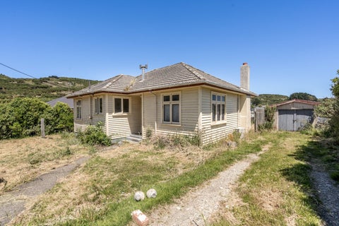 19 Flagstaff Road, Bluff