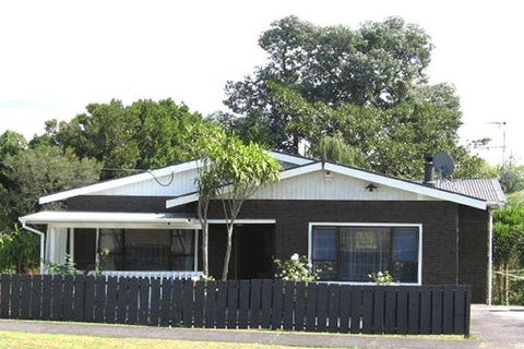 11 Hutchinson Avenue, New Lynn, Auckland