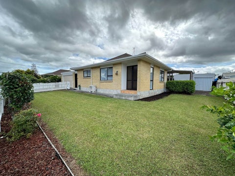 2B Pine Road, Orewa, Orewa