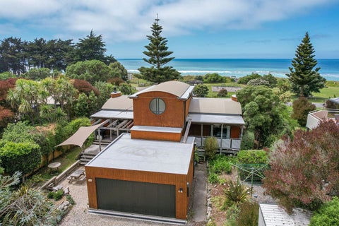 6 Buxton Place, Gore Bay, Cheviot