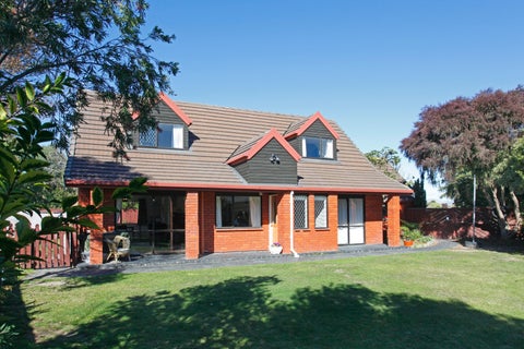 16 Pinaster Place, Parklands, Christchurch