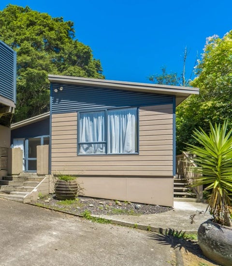 8A Montressor Place, Howick, Auckland