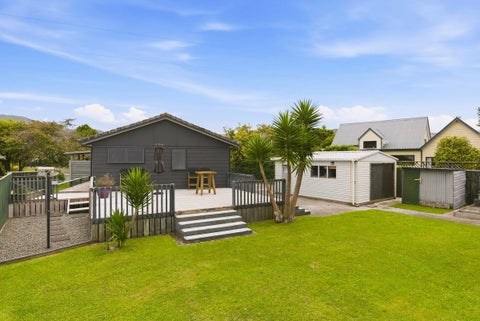 5 Hurworth Grove, Waikanae