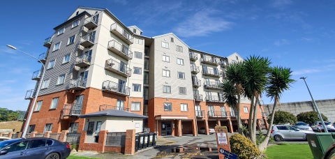 5A/17 Crown Lynn Place, New Lynn, Auckland