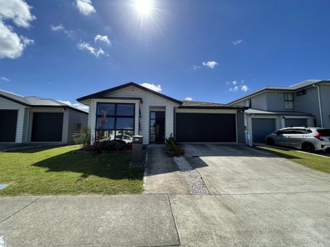13 Treestump Road, Takanini, Auckland