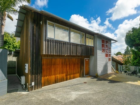 62A Wainui Avenue, Point Chevalier, Auckland