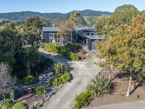 53 Margaret Road, Raumati Beach, Paraparaumu