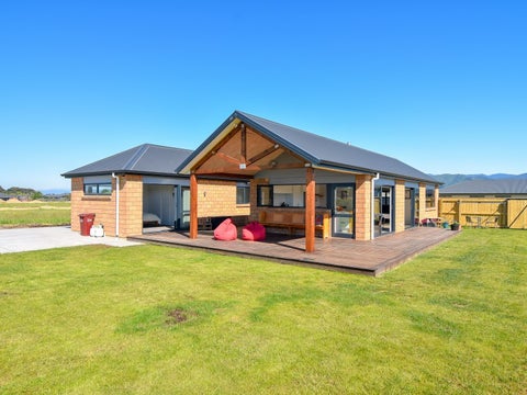 23 Hartley Avenue, Carterton