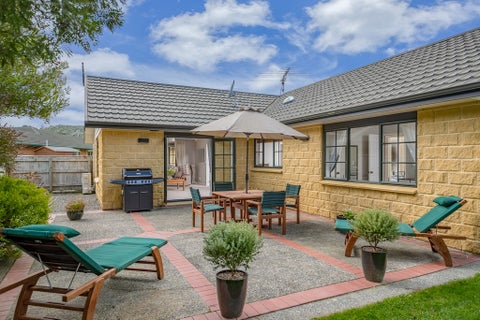 14 Galveston Grove, Totara Park, Upper Hutt